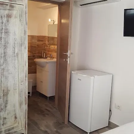 Oda ve Kahvaltı Aliga Alghero