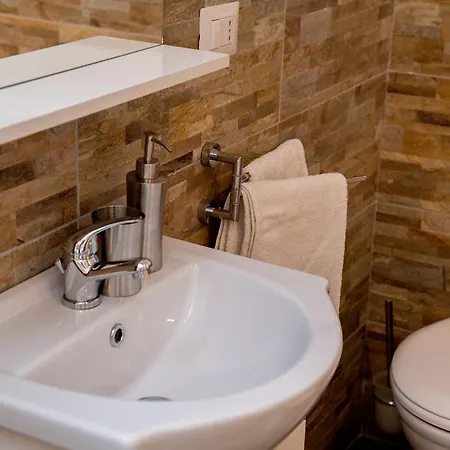 Aliga Bed and breakfast *